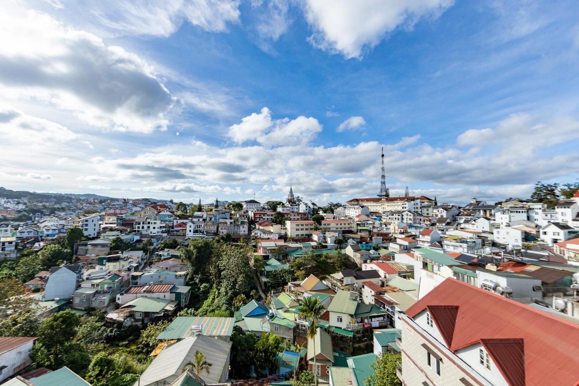 Hung Phong Hotel - Near Dalat Night Market Buitenkant foto