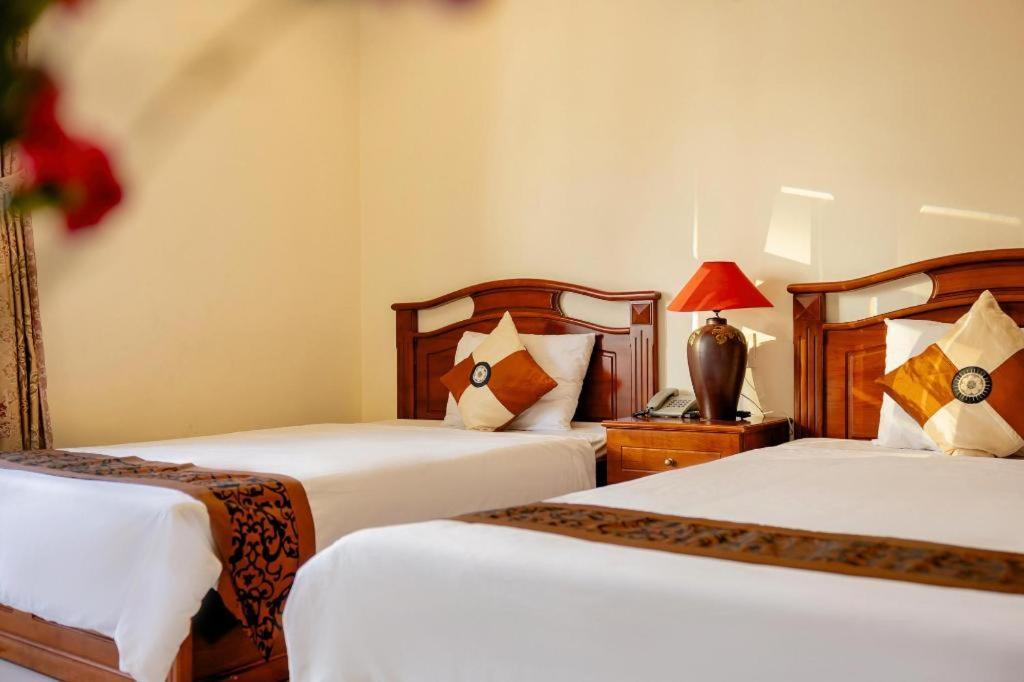 Hung Phong Hotel - Near Dalat Night Market Buitenkant foto